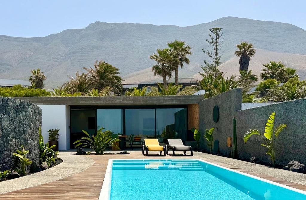 Canaryislandshost I Oliva, Famara