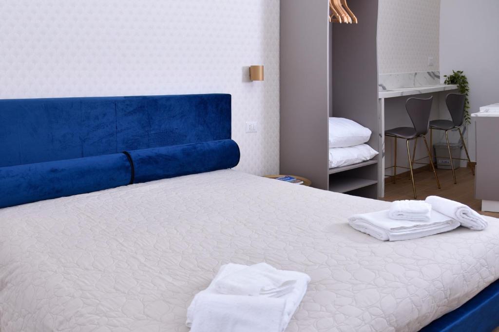 Rivieras House - Central Suites Naples - 5