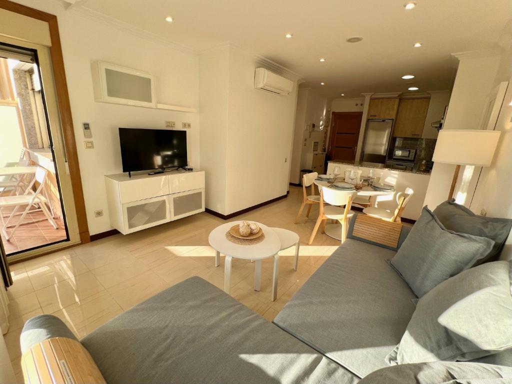 Bright and Cozy Apartment with Pool and Jacuzzi and near beach - 2