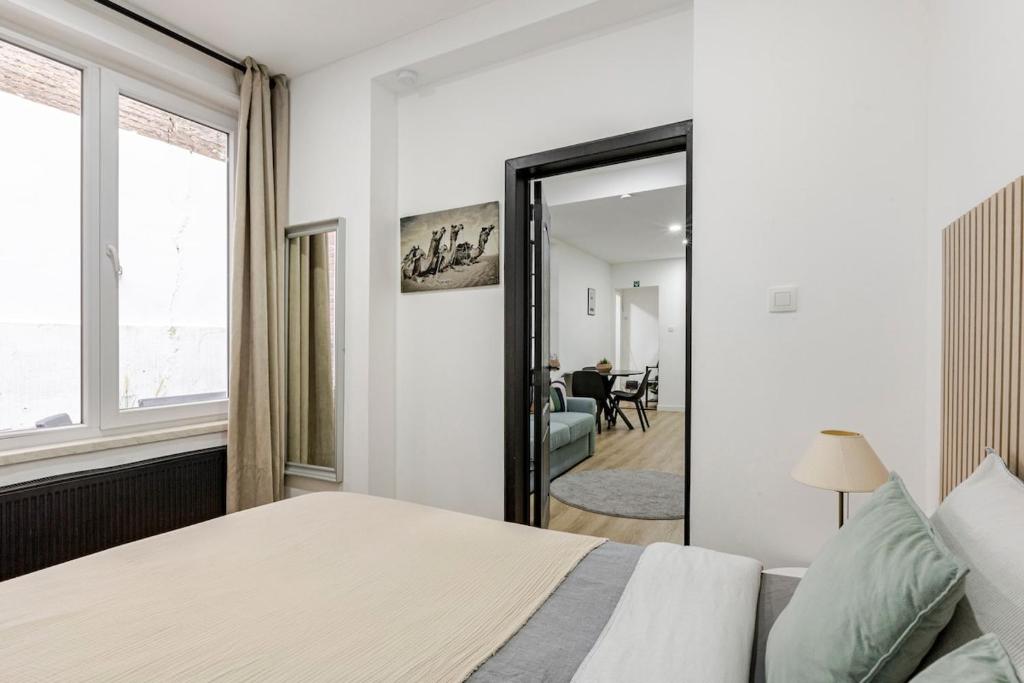 Cosy Appartement met Tuin in Centrum Antwerpen - Gratis Parking & WiFi, Antverpy