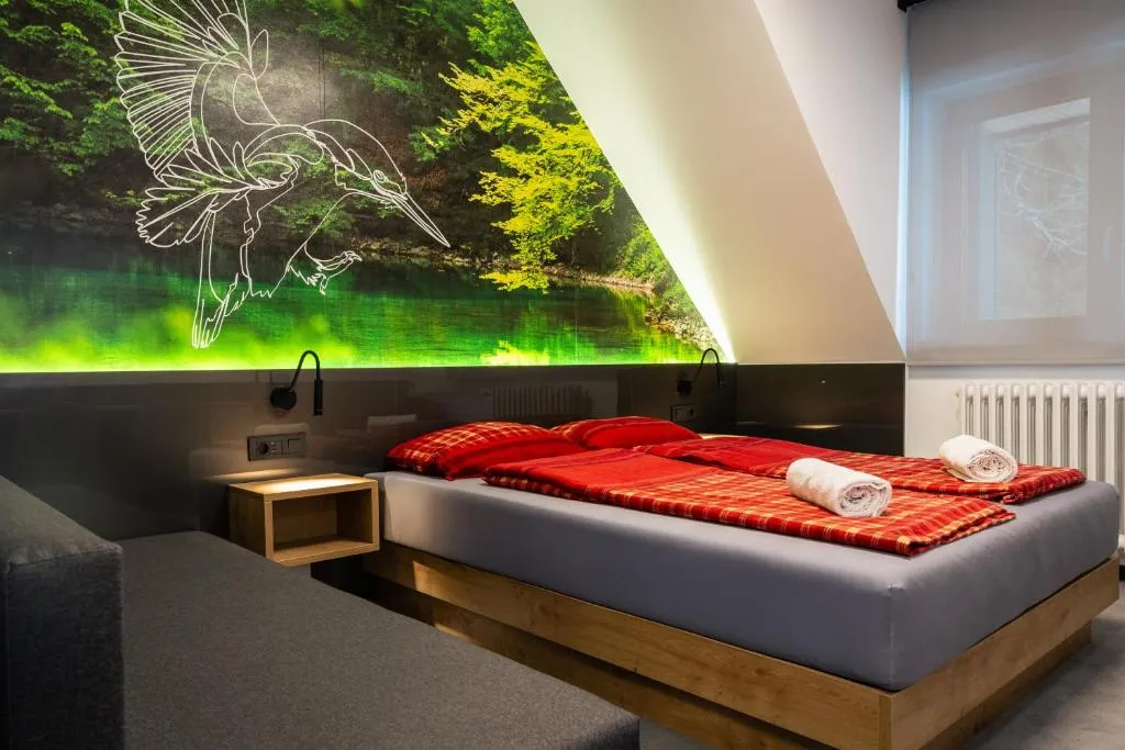 Pansion Risnjak, hotel v destinaci Crni Lug