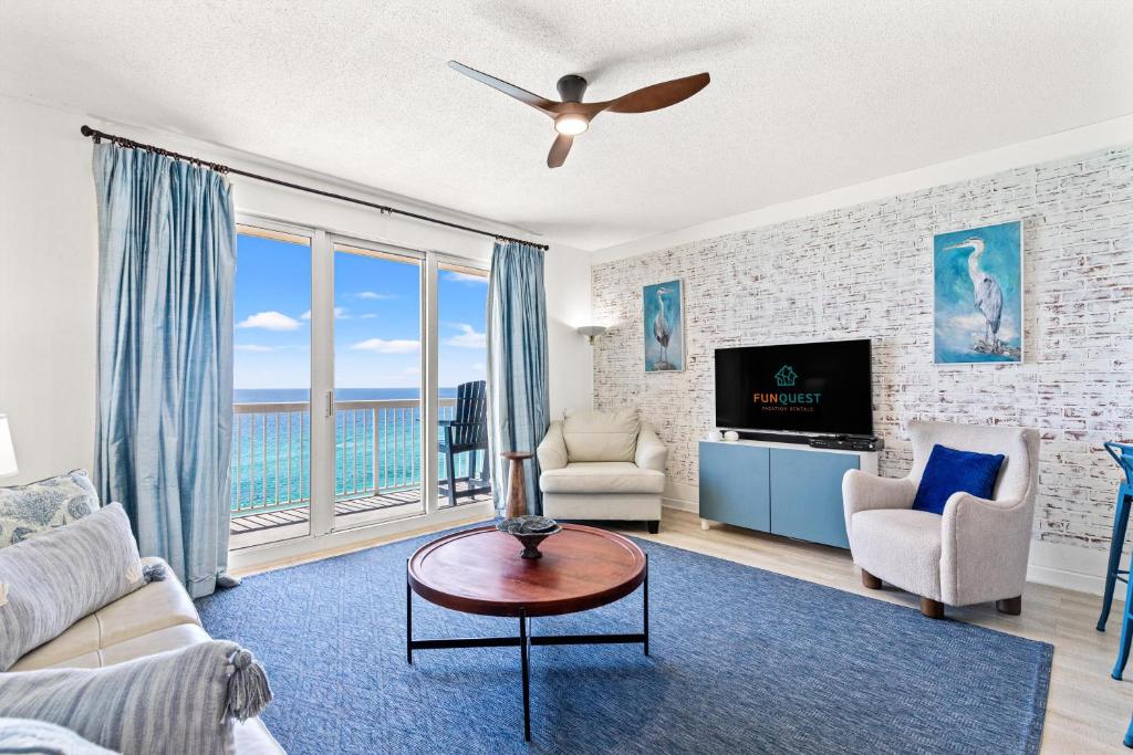 Seychelles 1006, Panama City Beach