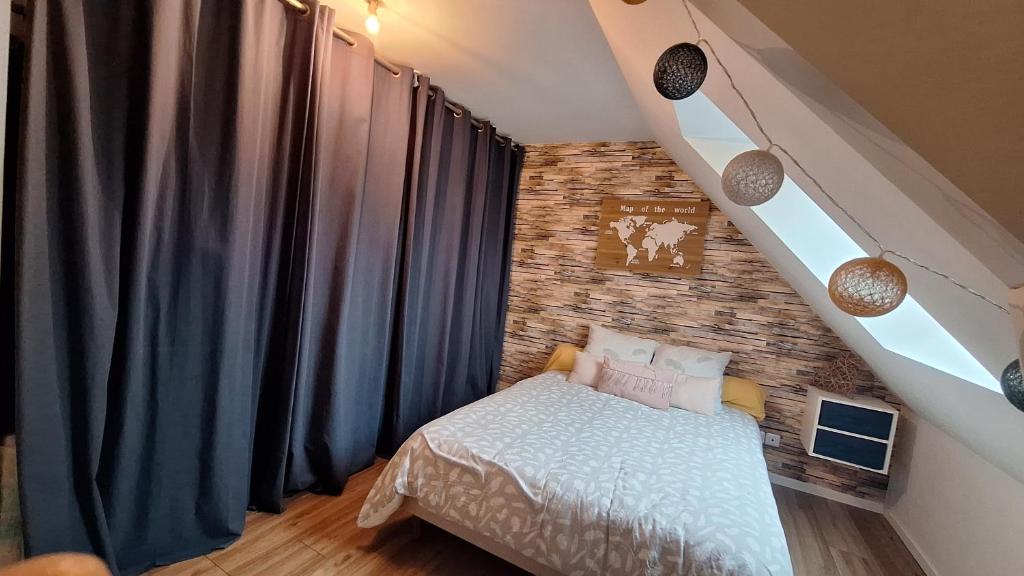 Chambre près du circuit des 24h, Cérans-Foulletourte