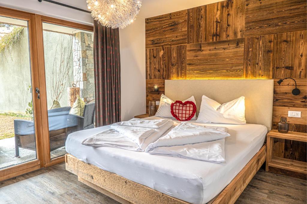 Alpine Mountain Chalet - 3