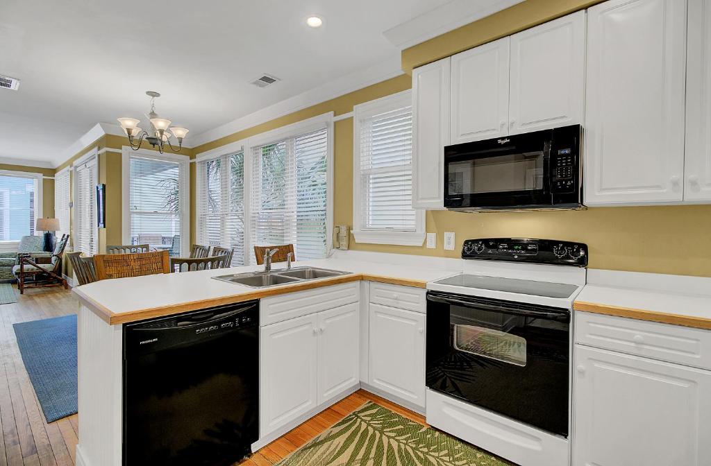 Boardwalk 115 by Wild Dunes, with Amenities, Isle of Palms