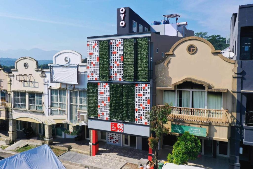 Capital O 92765 J&b Smart Sentul, Bogor