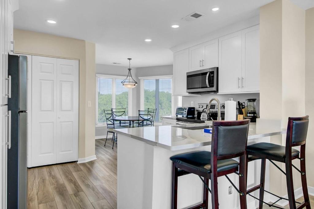 Tidewater H304 by Wild Dunes, Ocean View Condo, Isle of Palms