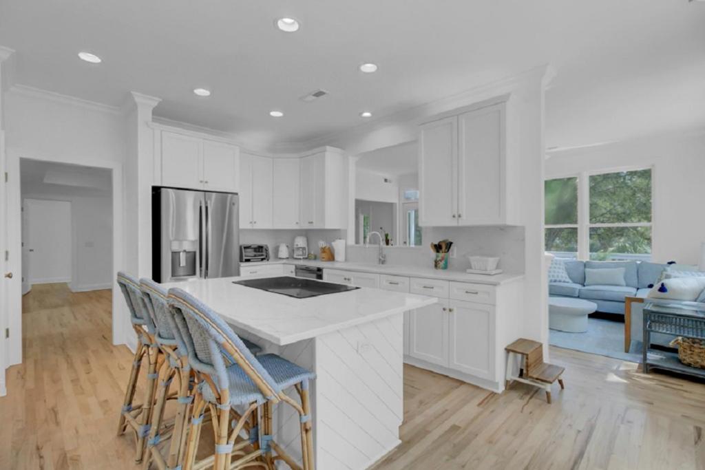 Fairway Oaks 33 by Wild Dunes, with Amenities, Isle of Palms