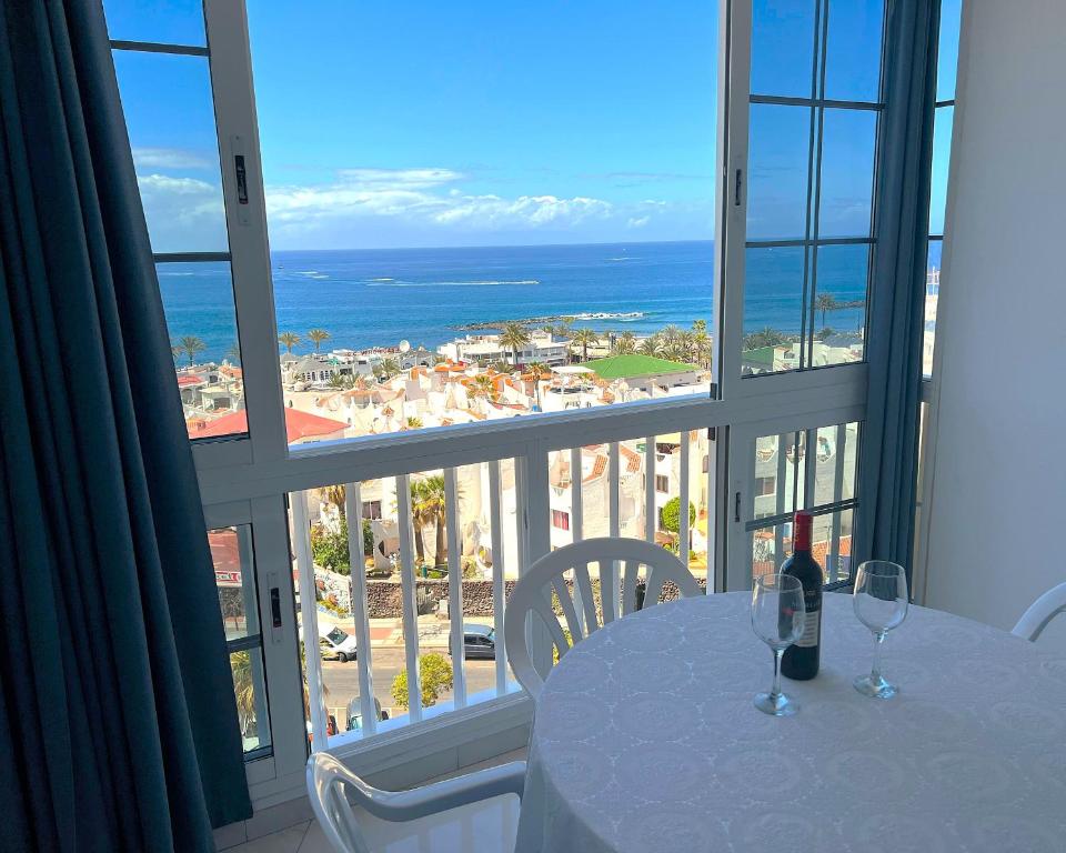 Panoramic Ocean View at Playa Las Americas, Arona