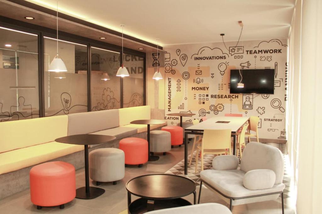 HOM I Nuevo Depto 2D2B Nunoa 4PAX Metro PlazaEgana NEW1014 - 5