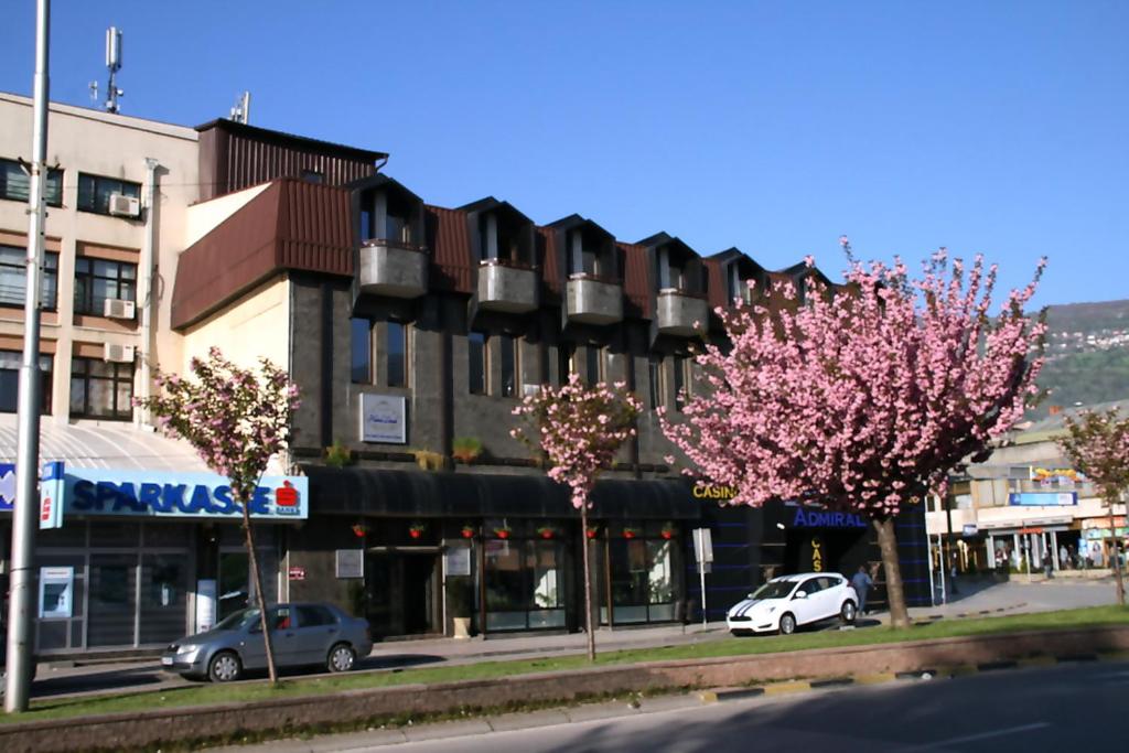 Hotel Lirak photo