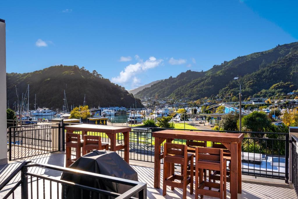 Art Deco Apartment #3, Picton from $40pp - Book Now