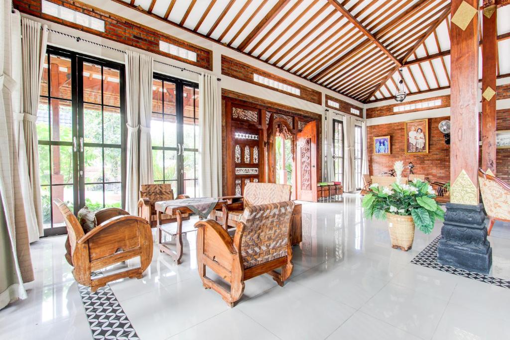 Capital O 93994 Dalem Kamulyan Syariah Guest House