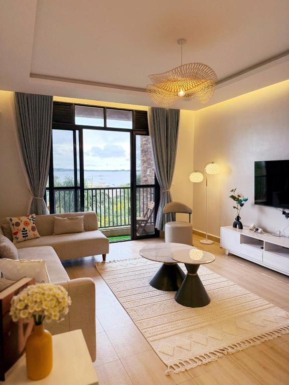 Lakeview Condo at Pearl marina Garuga, Kagolomolo