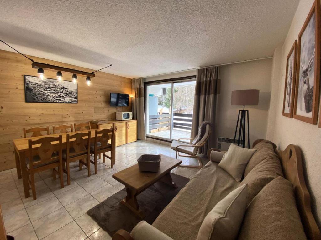 Résidence Prapelier - Appartement chaleureux style montagne, situé dans un secteur calme au pied des pistes MAE-5501, Les Deux Alpes