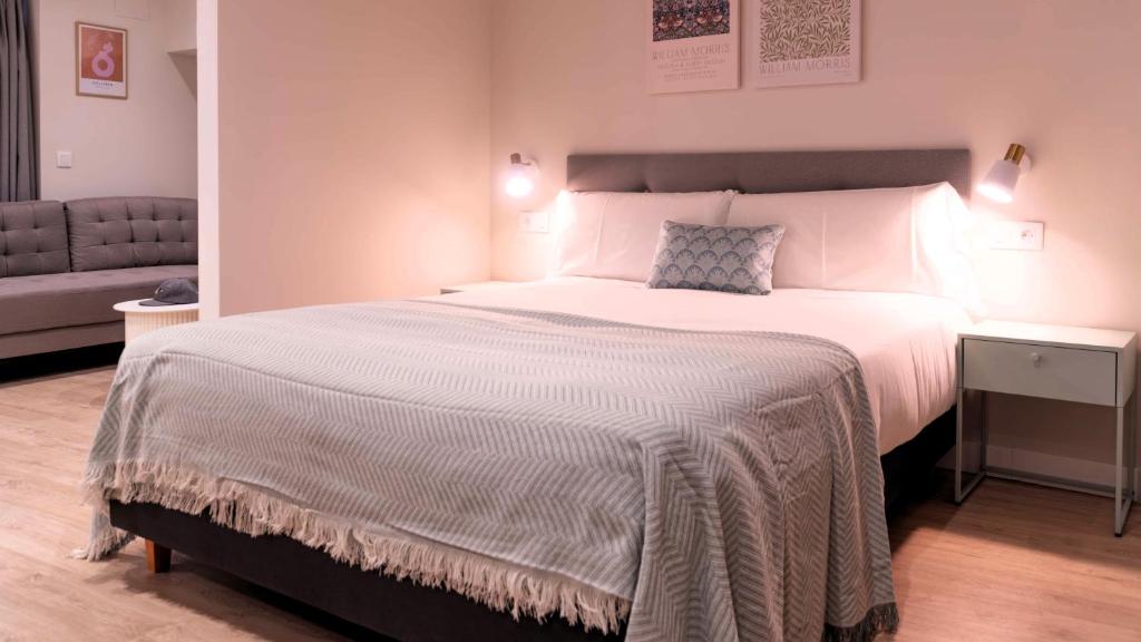Apartamentos Lydia by gaiarooms - 4