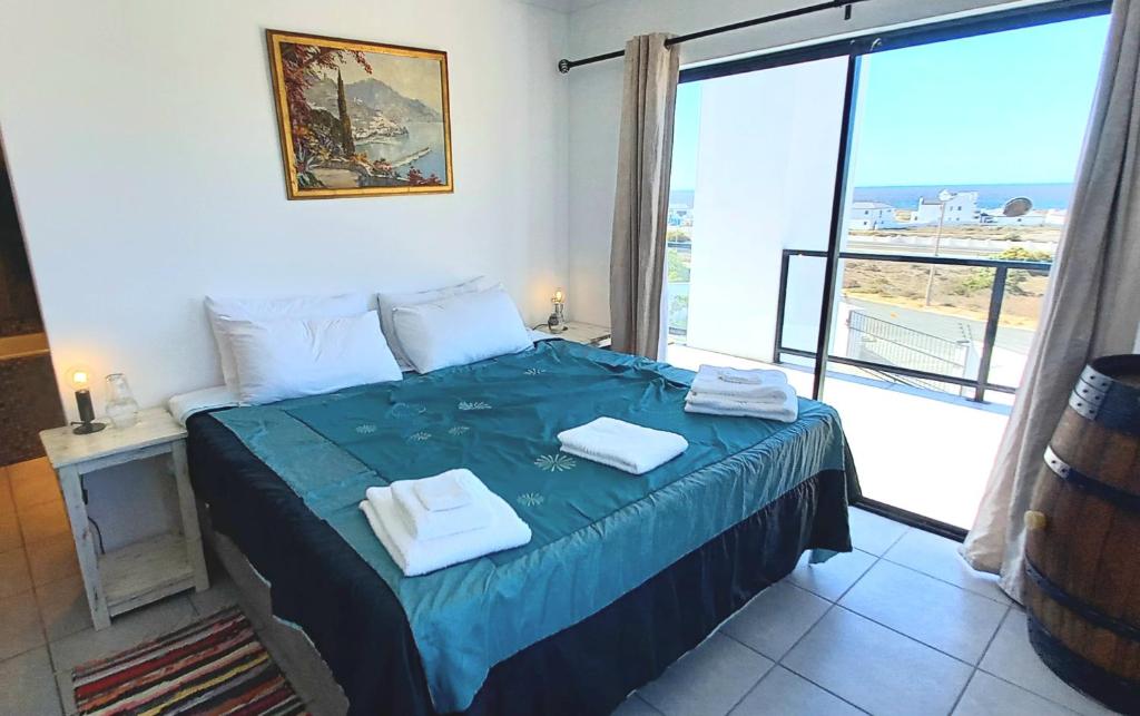 Columbine Views, Stompneusbaai