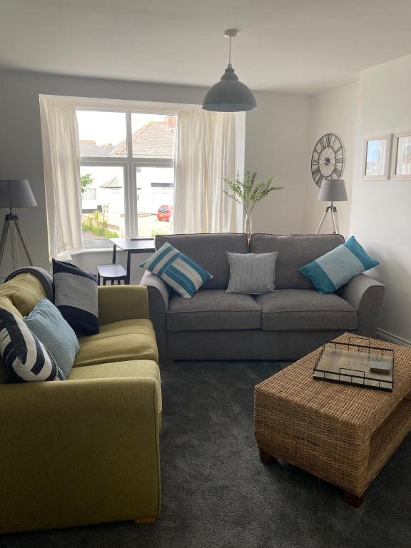 Newquay Beachcomber 2 Bedroom Apartment, Saint Columb Minor