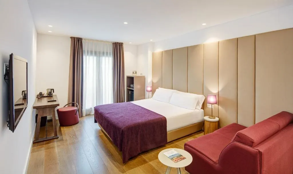 Sercotel Calle Mayor，位于洛格罗尼奥的酒店