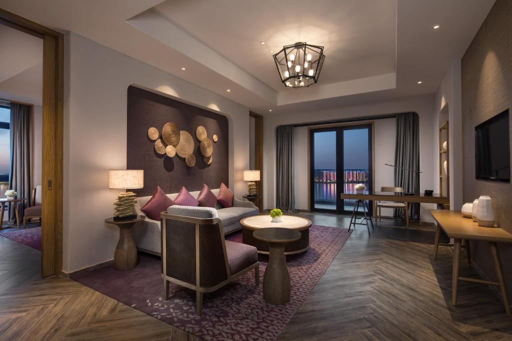 Crowne Plaza Qingdao Oriental Movie Metropolis By IHG - Room image