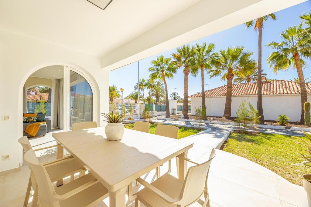 LUXURY Sun Club 252 - 1
