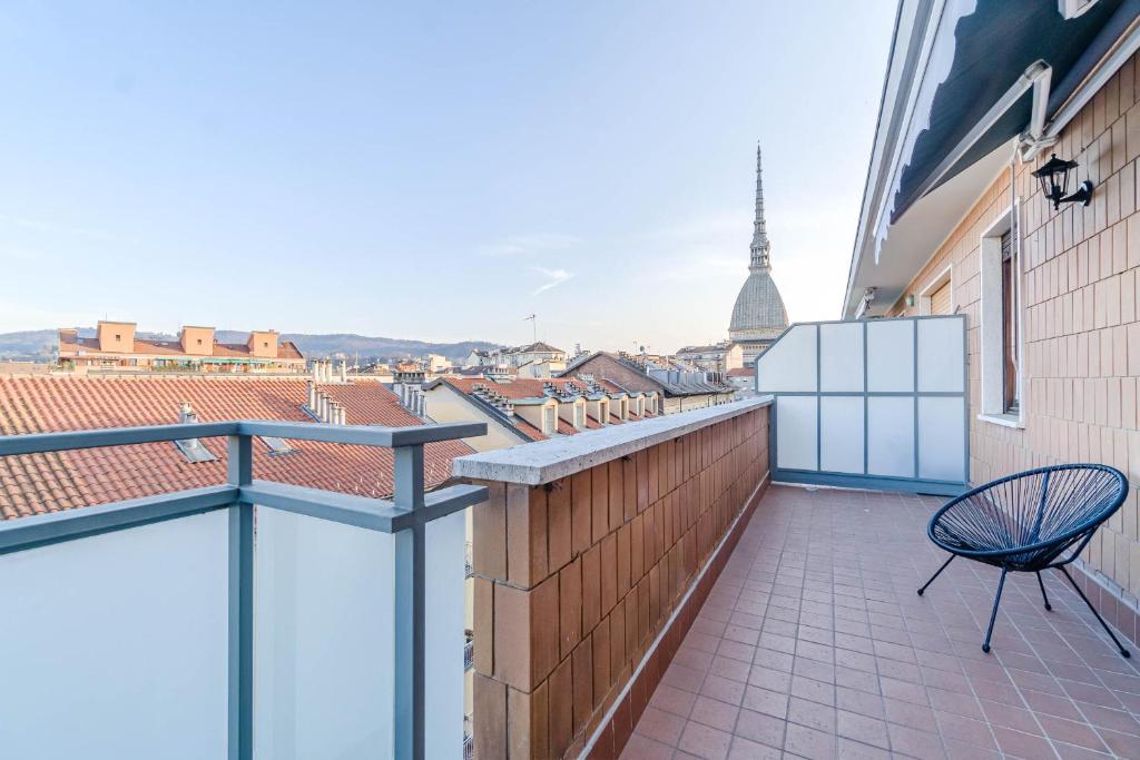 The Window Over the Mole Stunning Apartment X4, Turin