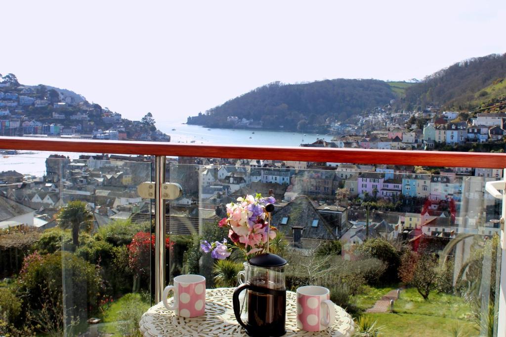 The Lookout at Lauriston, Dartmouth