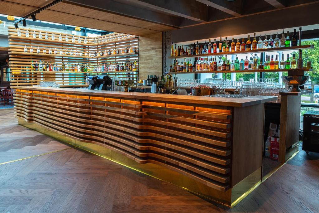 Bar/lounge
