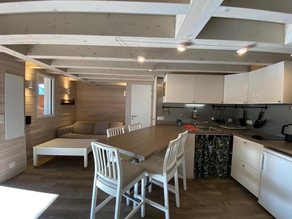 Villa Patio Rénovée avec Terrasse Couverte, Proche du Port et Centre d'Hossegor - FR-1-413-228 - 2