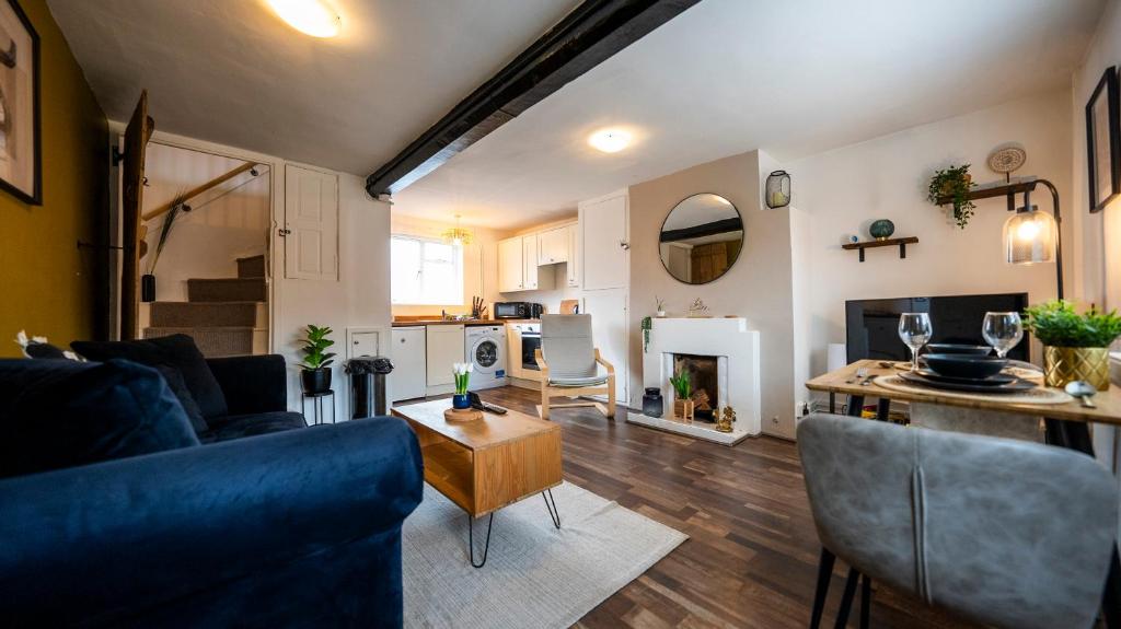 Laburnum Cottages - Stratford upon Avon, Stratford-upon-Avon