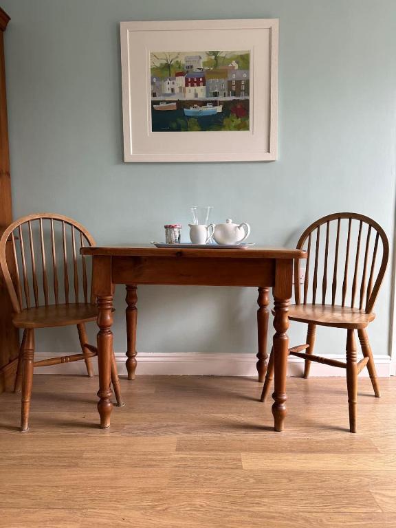 Beautiful & Peaceful Garden Retreat at 'The Lower Deck', Falmouth