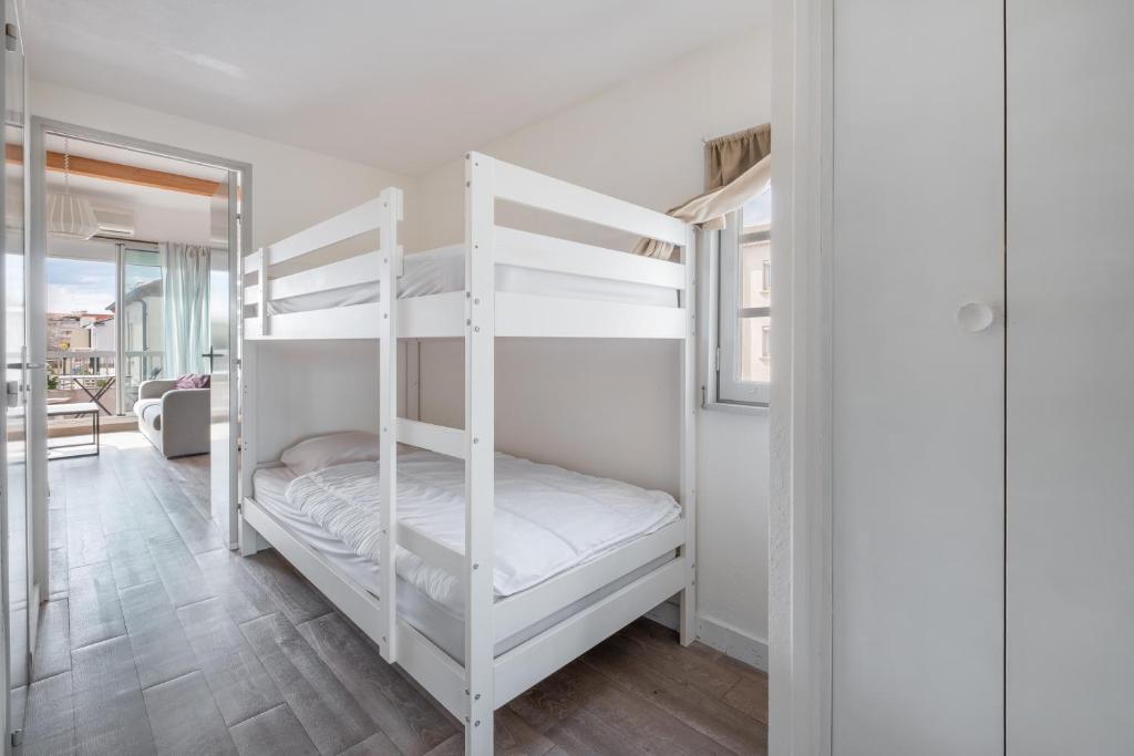 AS25806-P2 cabine duplex avec terrasse et parking - 5
