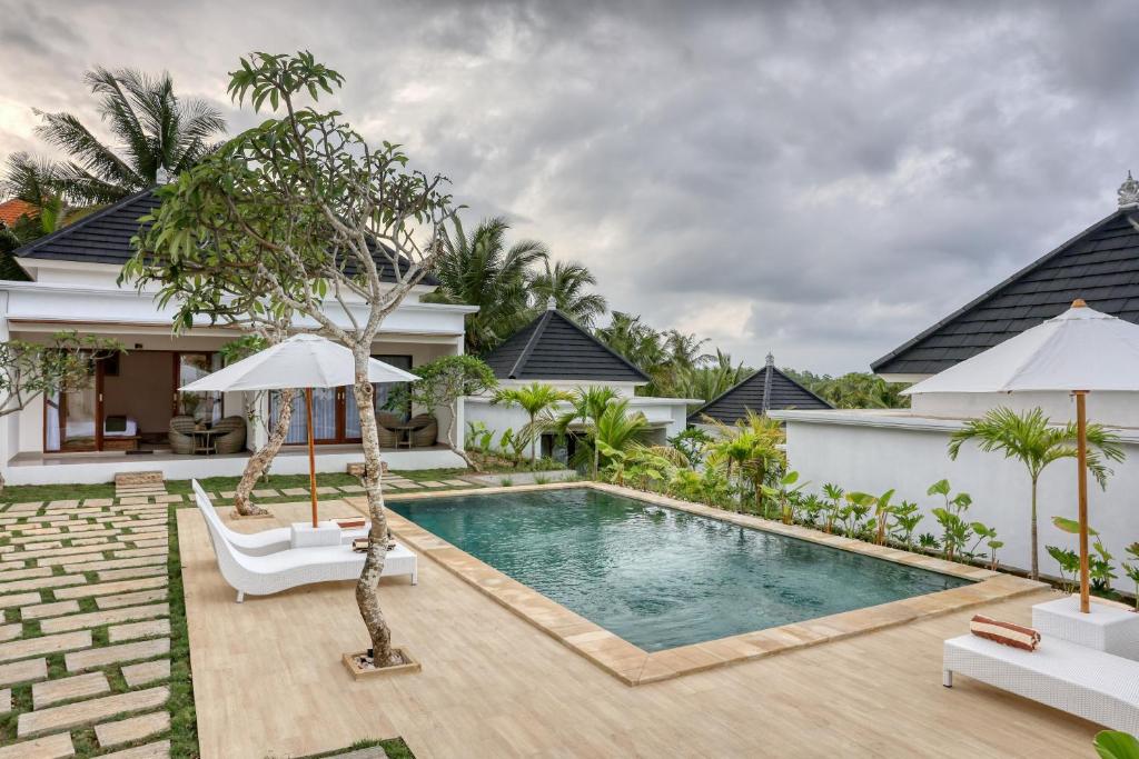 Kelingking Green Village