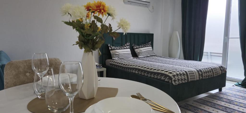 Marble Studio, Bukurešť