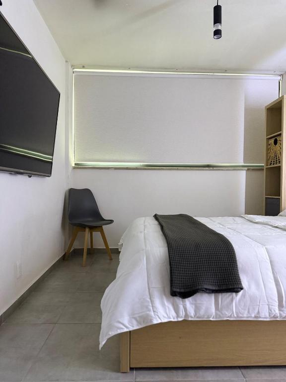 TWO bedrooms within Tlatelolco apartment - 2
