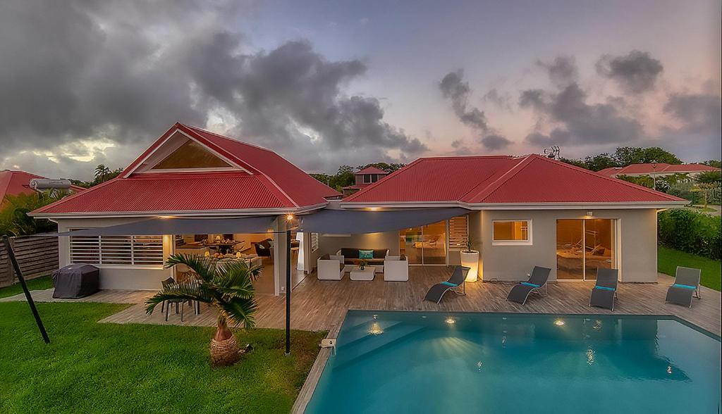 Bleu CARAIBES, Saint-François