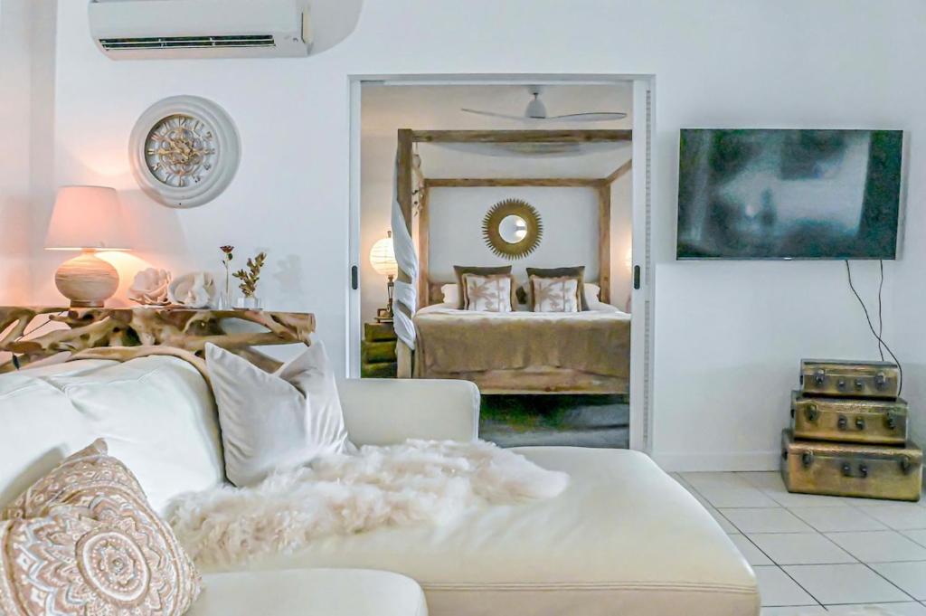 Elysium in Palm Cove Mango Lagoon Resort, Palm Cove