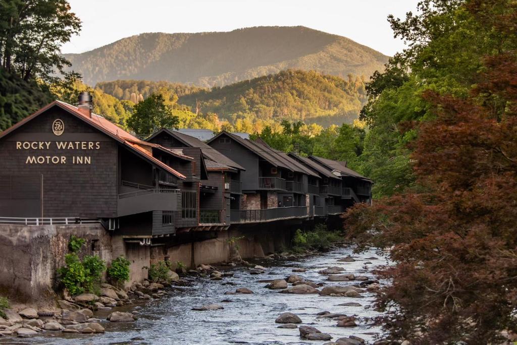 Exterior view, Historic Rocky Waters Inn, A Small Luxury Hotel in Gatlinburg (TN)