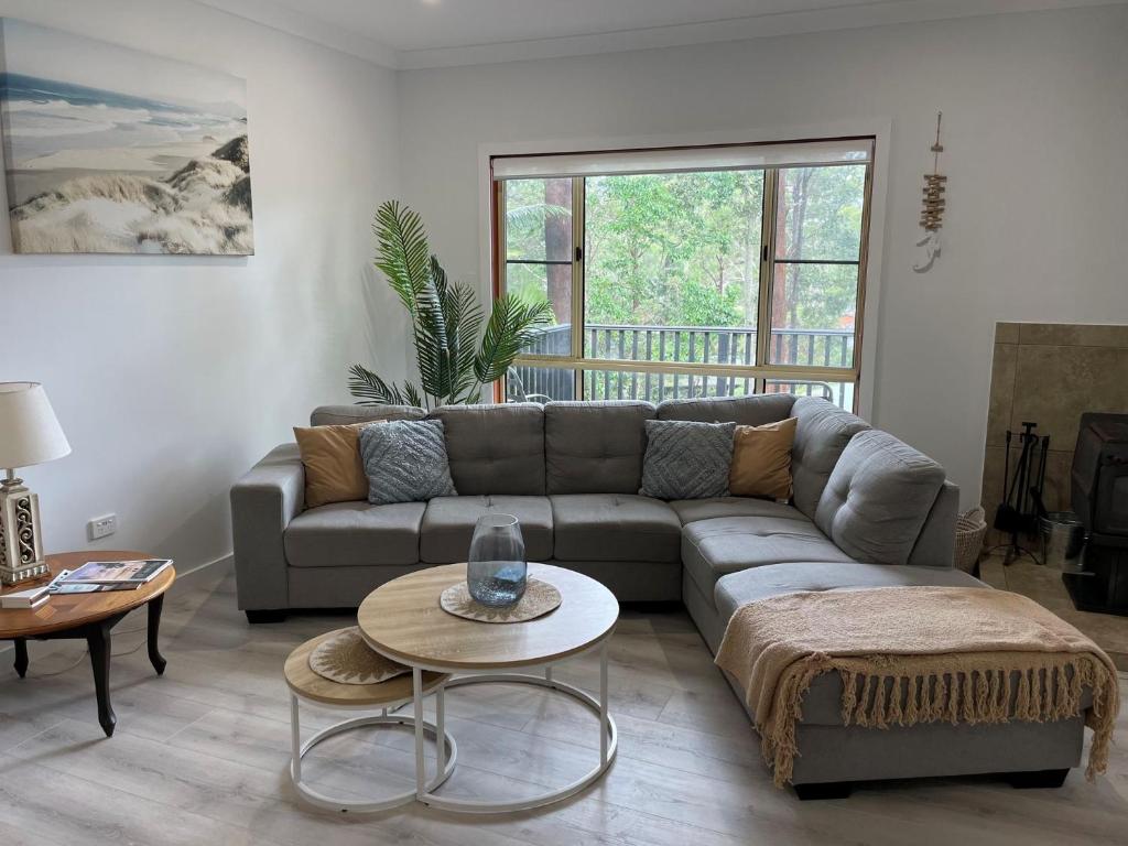 Smiths Tree House, Smiths Lake