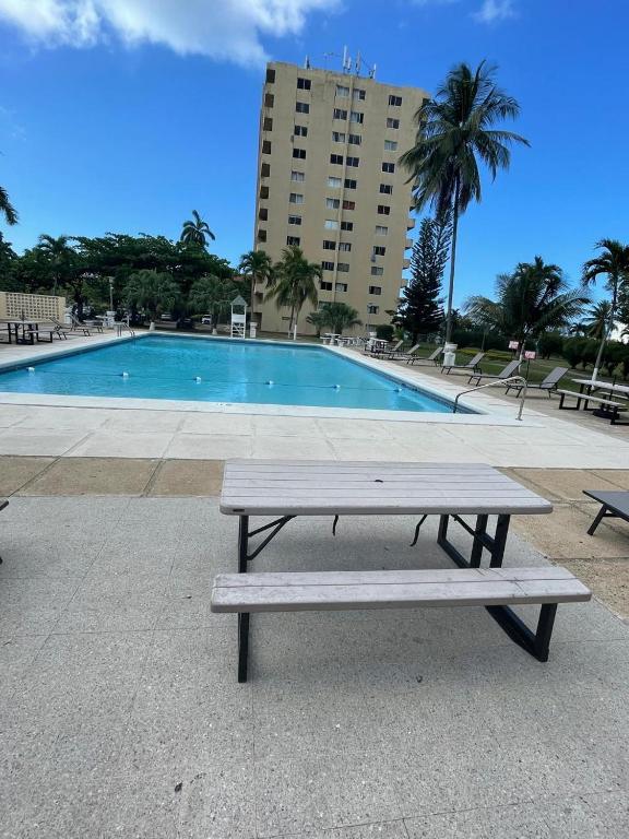 Towers by the Beach, Ocho Rios