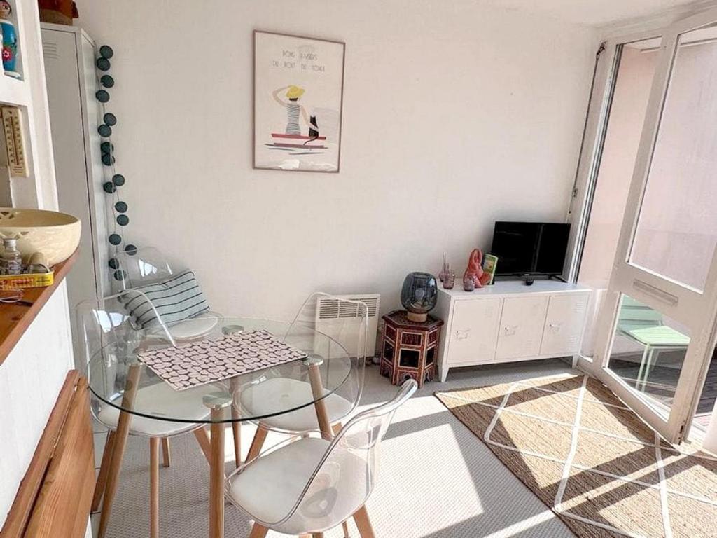 Bel appartement à Arzon avec terrasse et parking près de la plage - FR-1-639-141 - 4
