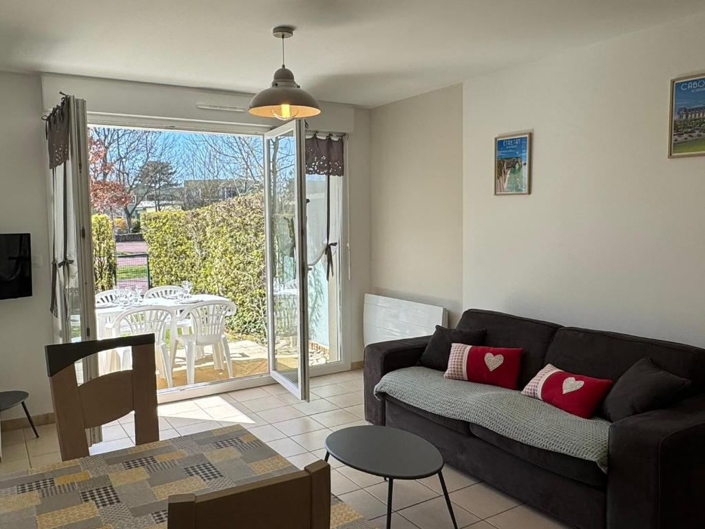 Charmant 3 pièces avec terrasse près de la plage et parking sécurisé - FR-1-487-379 - 2