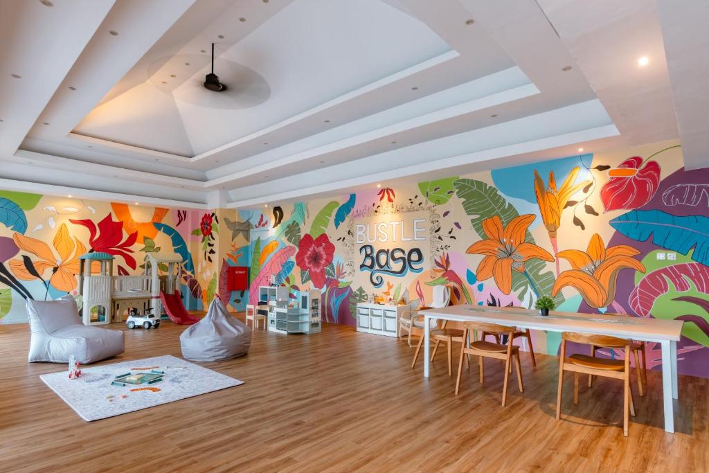 Bustle Base Coliving and Coworking Space, Legian