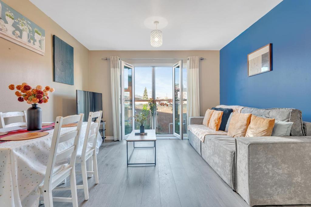 The Breeze, Coventry