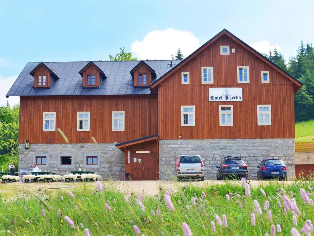 Hotel Jizerka 4, hotel in Jizerka