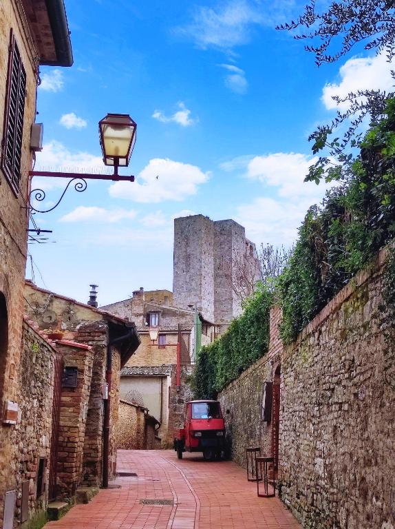 Le Torri 2 San Gimignano Apartments - 2