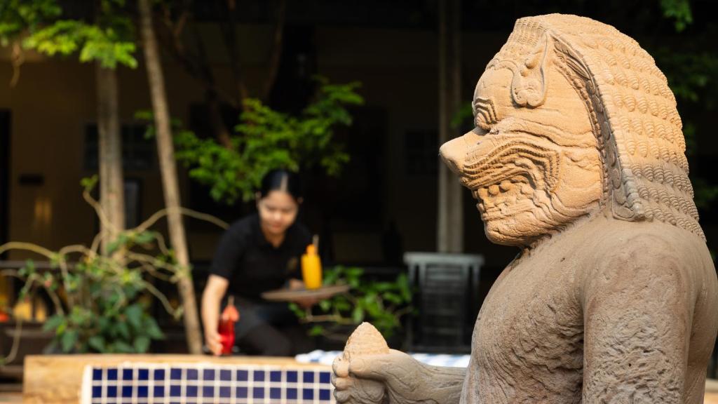 สระว่ายน้ำ