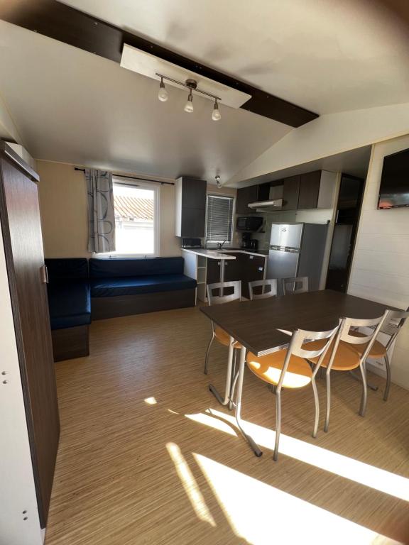 Mobil Home 014 climatisé -camping port la nouvelle 3Ch- 6 personnes - 5