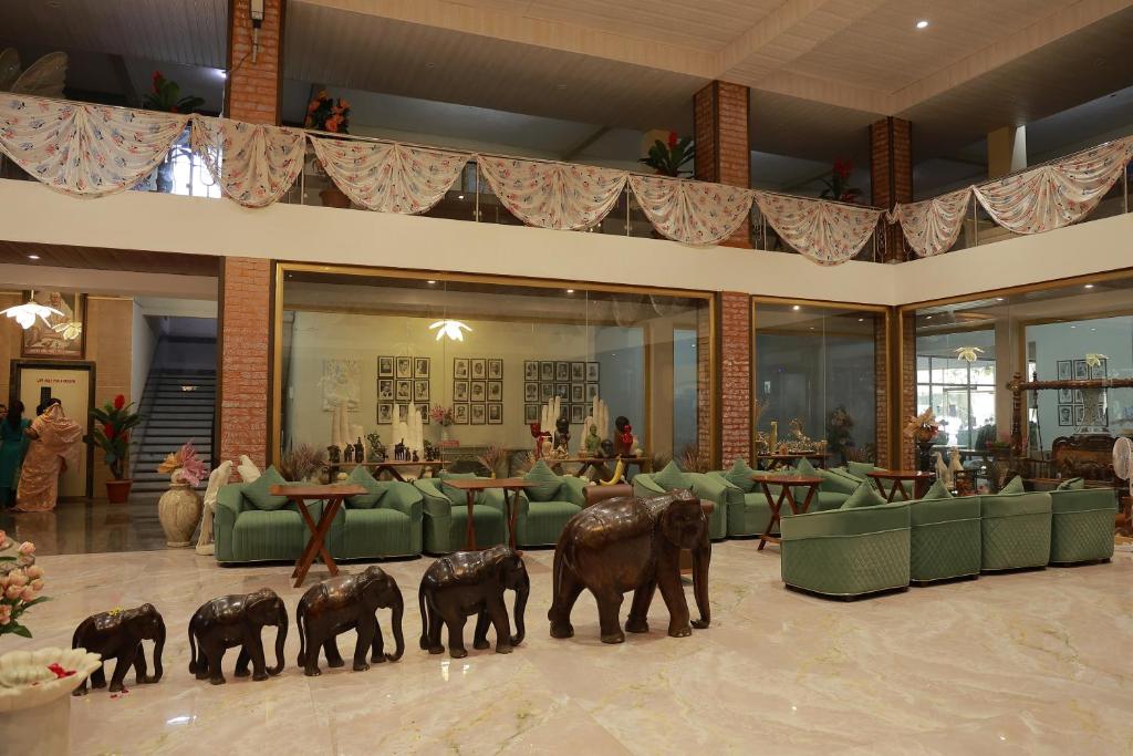 5. HOTEL SA..