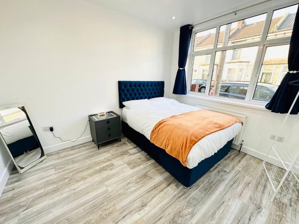 Room in Portsmouth, Portsmouth